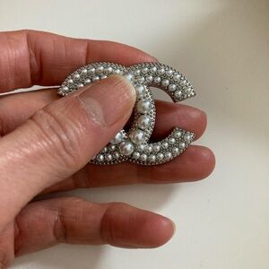 NWOT brooch